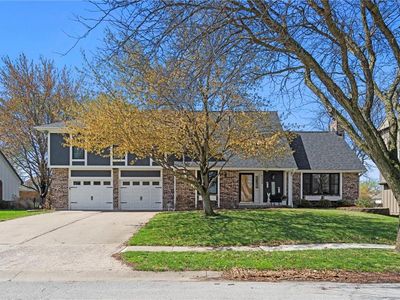 8128 NW Delta Dr, Kansas City, MO, 64151