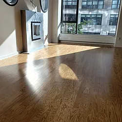 Rented by R New York