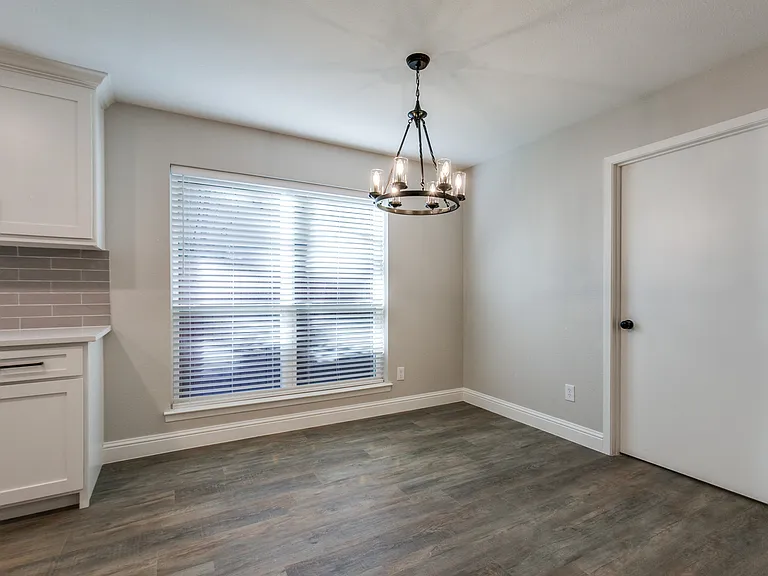 2705 Forest Park Dr — Photo 5