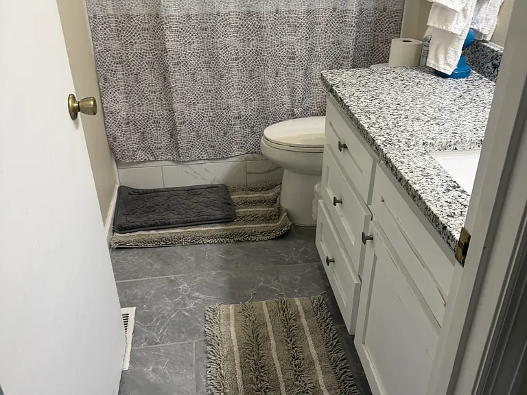 326 S Union Ave — Photo 9