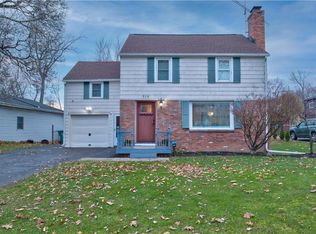 714 Lake Shore Blvd, Rochester, NY 14617