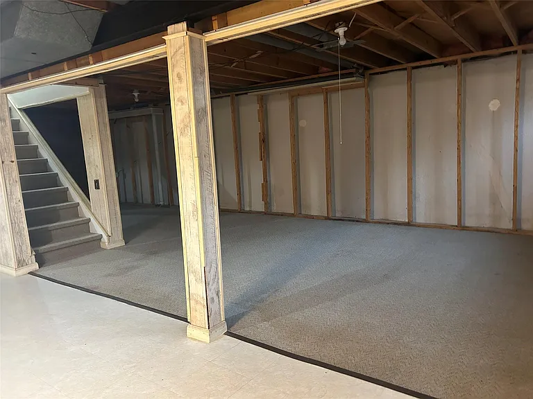 2081 Babcock Dr — Photo 20