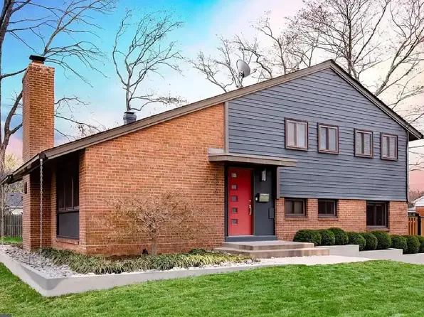 8617 Conover Pl, Alexandria, VA 22308