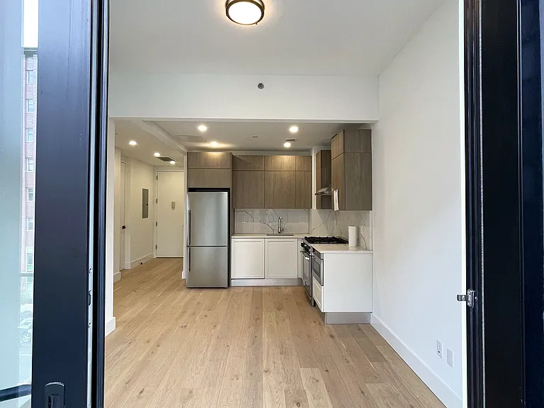 10-64 Jackson Ave #3C — Photo 6