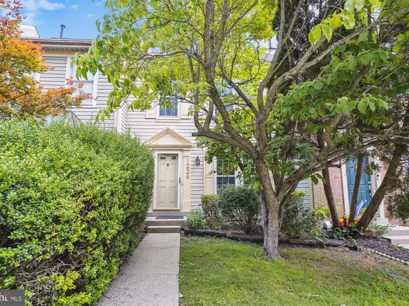 1226 Travis View Ct, Gaithersburg, MD 20879