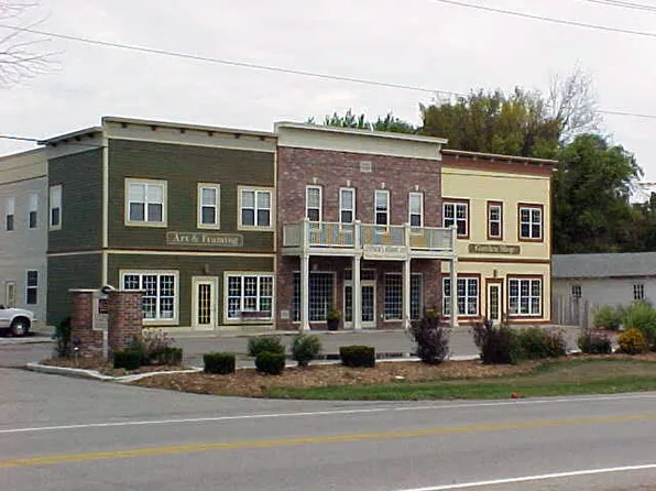 880 S Janesville St APT 9, Whitewater, WI 53190