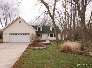 35700 S Linden Ln, Custer Park, IL 60481