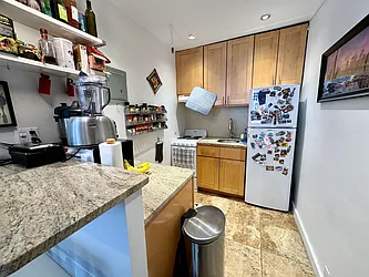 Rented by Safdie Realty Group