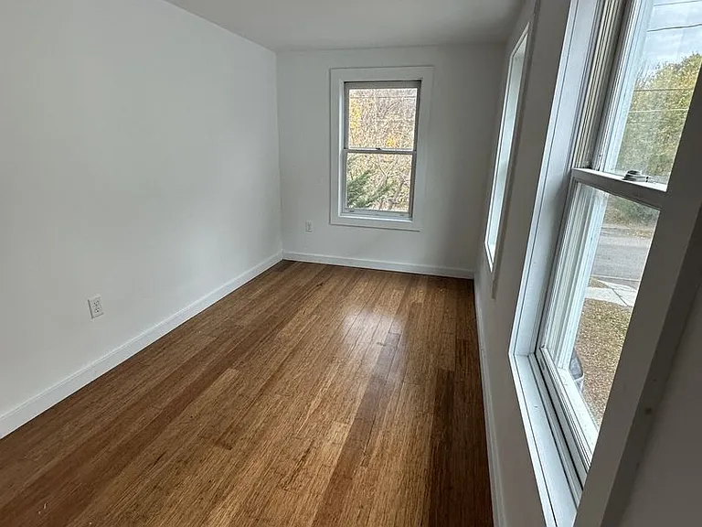 340 Manhattan Dr — Photo 16