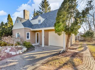 909 S Thompson St, Jackson, MI 49203