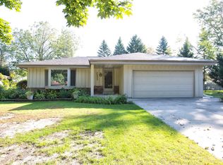 7532 S 74th St, Franklin, WI 53132