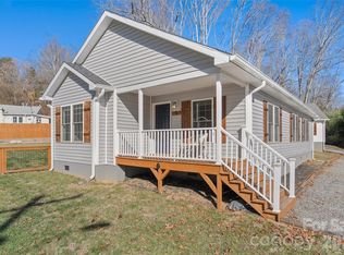 5 Carolinda Ln, Waynesville, NC 28786