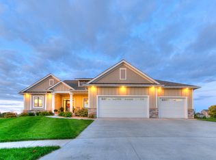 4322 Ballentine Dr, Ames, IA 50010