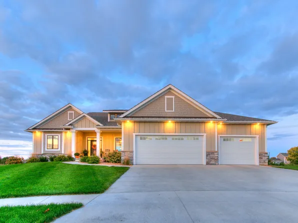 4322 Ballentine Dr, Ames, IA 50010