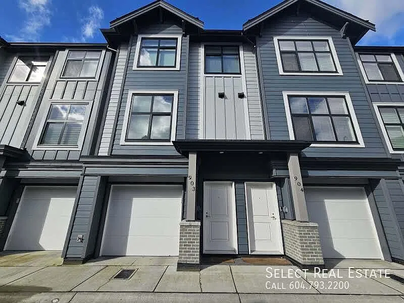 3 bed, 2.5 bath, 1267 sqft, $2,600 — Photo 1