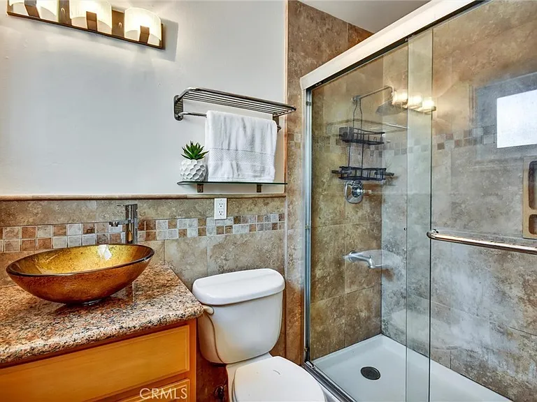 1786 Armand Dr — Photo 6