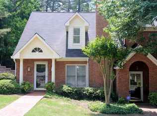 2735 Holcomb Springs Dr, Alpharetta, GA 30022