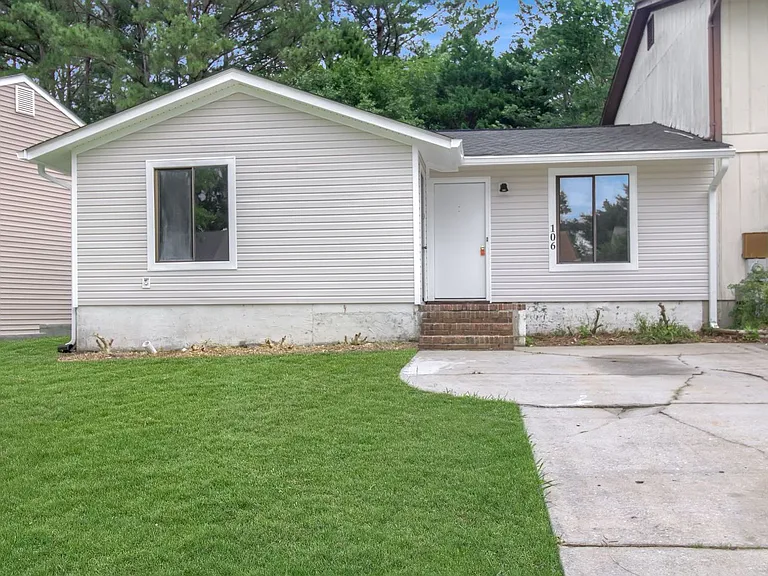106 Brenda Dr — Photo 10