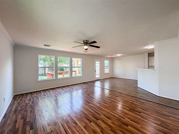 3rd image of 2711 Skyview Trace Ct