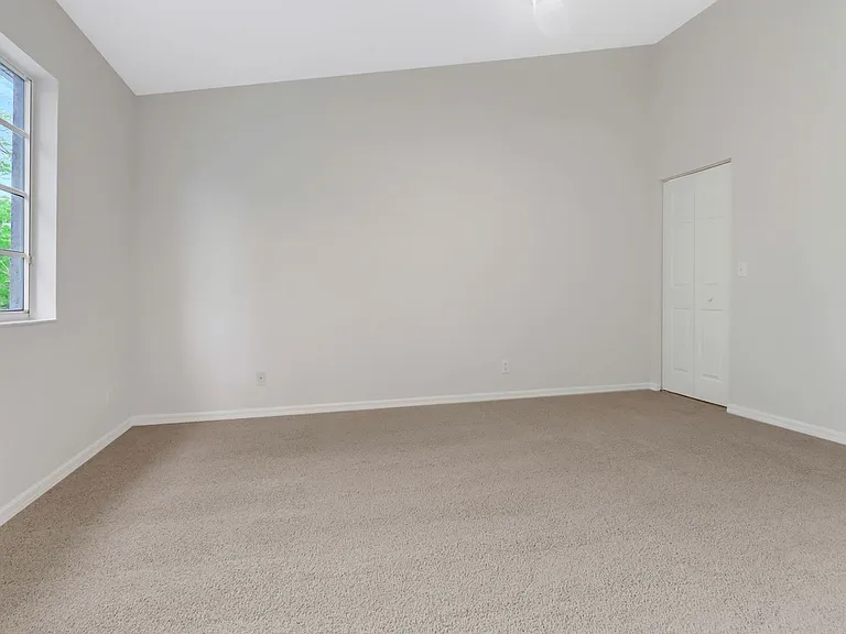 8189 Pacific Beach Dr — Photo 18