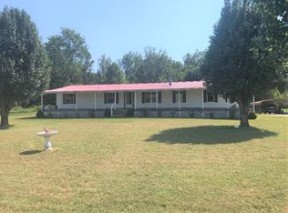 450 Pitcock Rd, Summer Shade, KY 42166