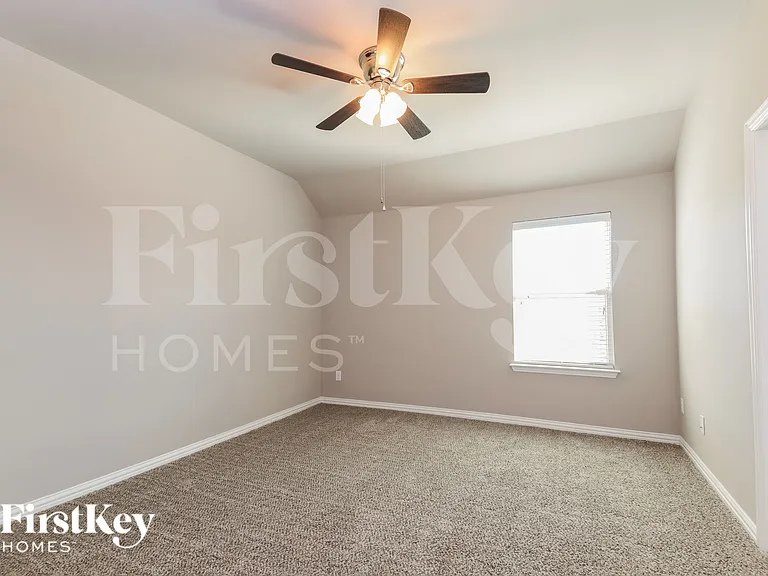 1208 Caney Creek Ln — Photo 12