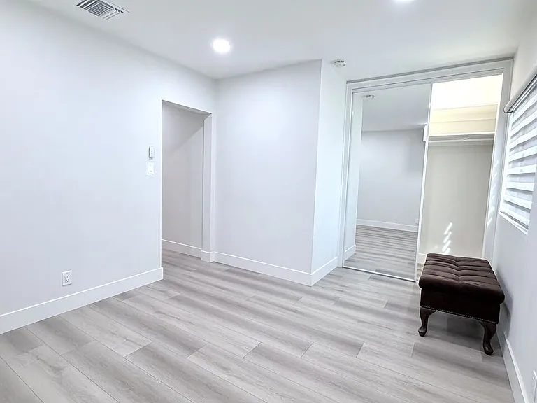 11836 Rialto St — Photo 18