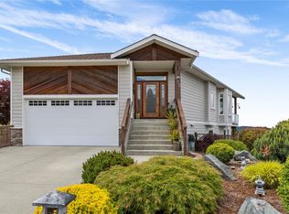 605 Stevens Pl, Ladysmith, BC V9G 2C6