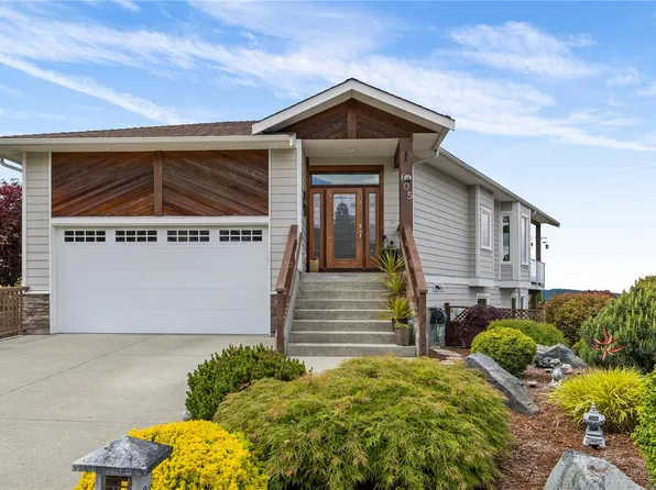 605 Stevens Pl, Ladysmith, BC V9G 2C6