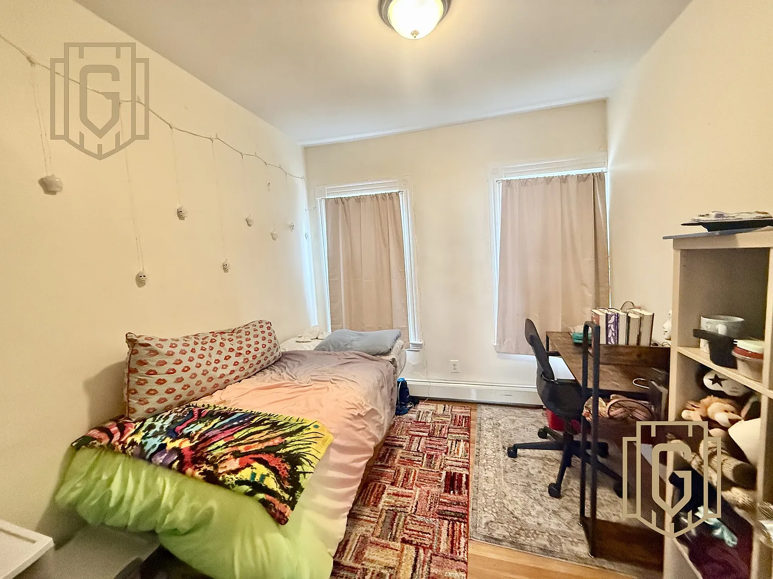 3 bed, 9999 sqft, $3,950 — Photo 2