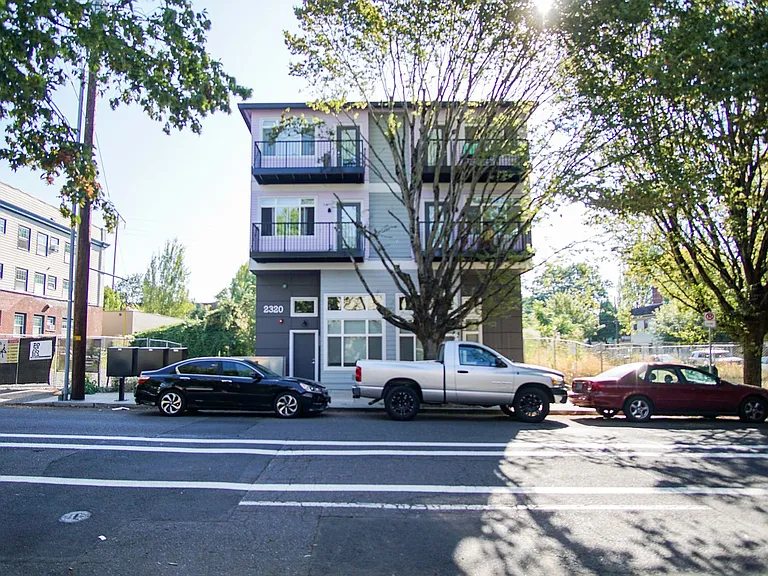 2320 N Vancouver Ave #201 — Photo 12