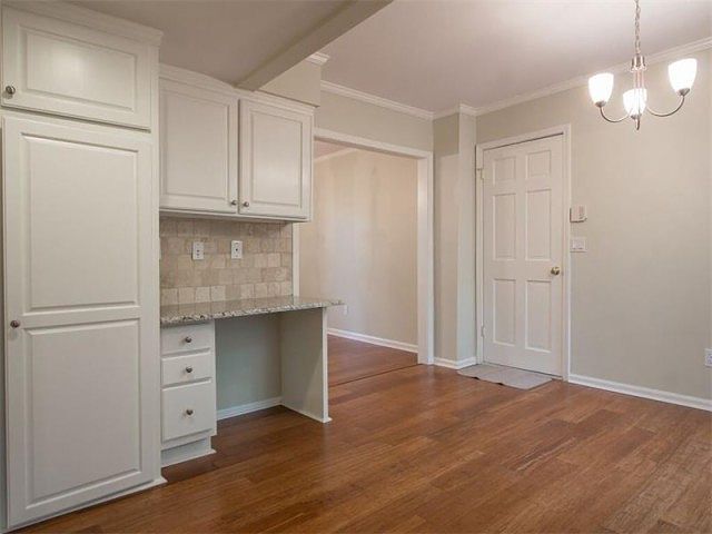 1st image of 215 Tallwood Ter