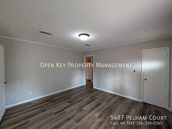 3rd image of 5487 Pelham Ct