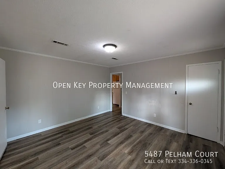 5487 Pelham Ct — Photo 3