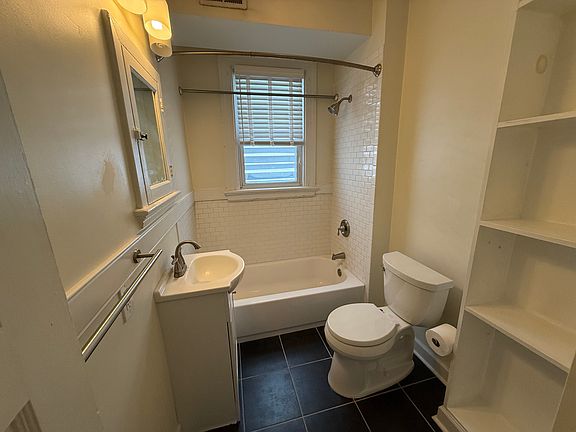 5th image of 4 S Vine St APT 3