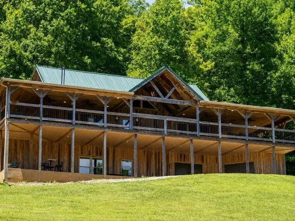 59 Russell Ln, Pleasant Shade, TN 37145