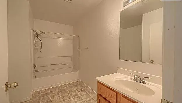 136 N Willow Way — Photo 5
