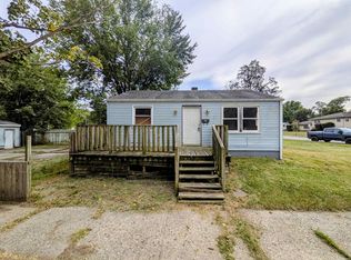 1758 Huey St, South Bend, IN 46628