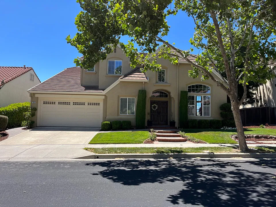 5806 Cattleya Way