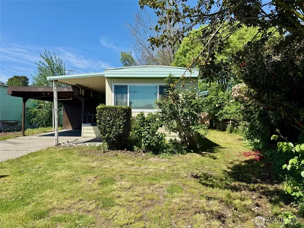 7121 49th Street E #38, Fife, WA 98424