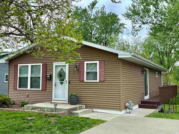 1216 S 14th St, Quincy, IL 62301