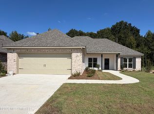 147 Stapleton Dr, Canton, MS 39046