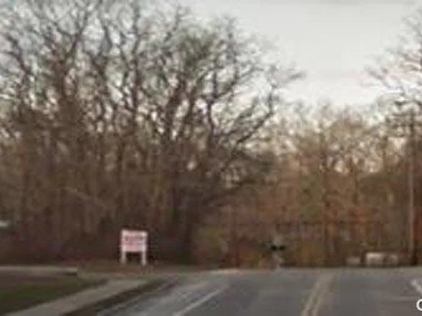 Hulse Road, East Setauket, NY 11733
