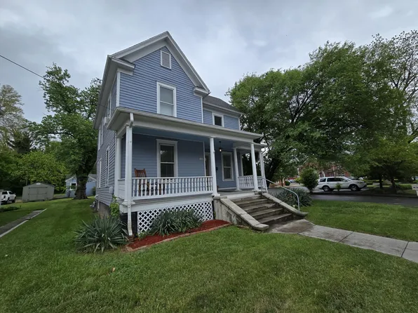 223 W Locust St, Covington, VA 24426