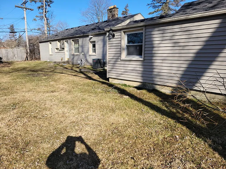 30003 W Ten Mile Rd — Photo 4