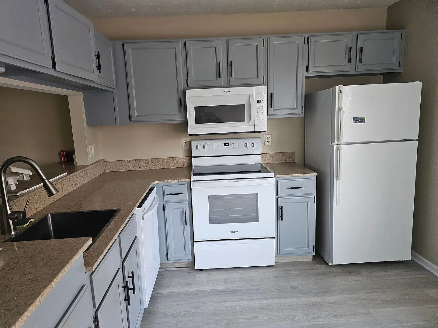 5022 East Riverside Boulevard — Photo 3