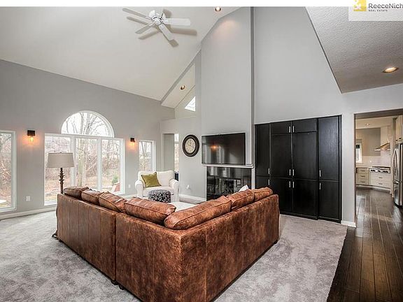 4th image of 14203 Eby St
