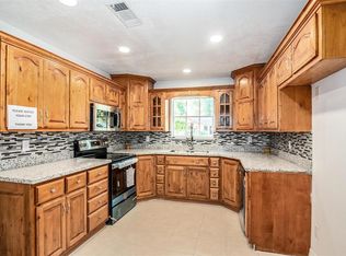 823 Fall Creek Dr, Huffman, TX 77336