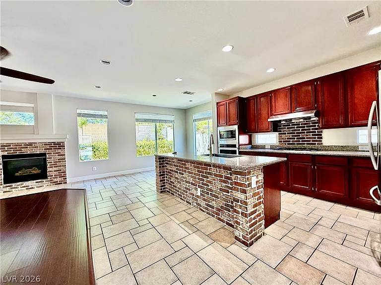 3347 Chesterbrook Ct — Photo 9