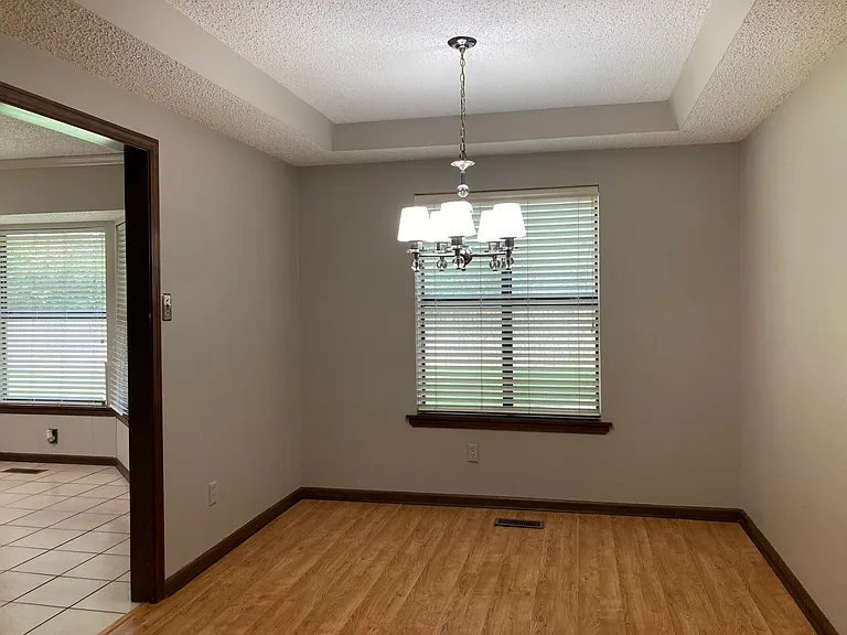 4601 Randolph Rd — Photo 9